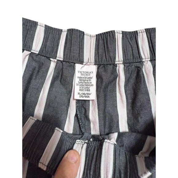 Women’s Victoria Secret Sleep Lounge Boxer Style Shorts XL Pink Gray Stripes - Picture 3 of 3